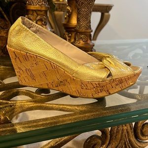 Nicole gold wedges